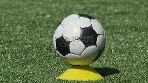 FIFA年度盛典：登贝莱荣膺足球先生，巴黎圣日耳曼独揽三项大奖